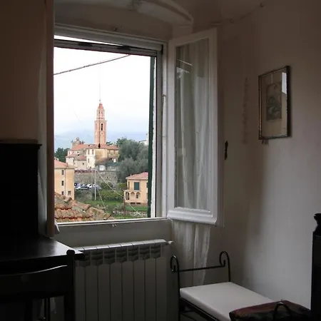 Casa vacanze Ligurisches Rustico, Umgeben Von Olivenhainen Am Dorfrand