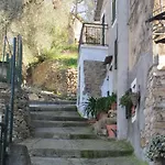 Ligurisches Rustico, Umgeben Von Olivenhainen Am Dorfrand 펜션 *