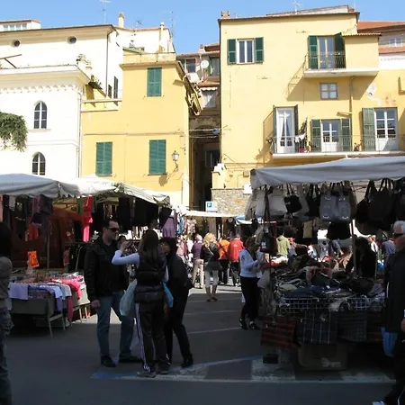 Ligurisches Rustico, Umgeben Von Olivenhainen Am Dorfrand 펜션 *